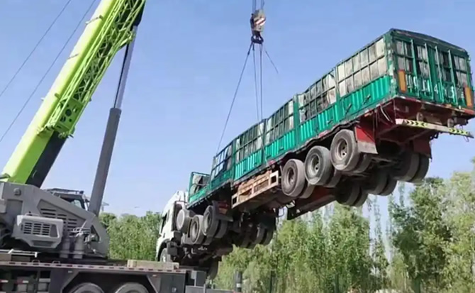 城东区道路脱困救援案例